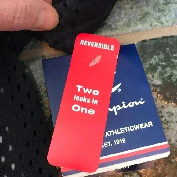 Reversible! NWT Champion shirt, men’s small - Picture 2 of 5